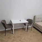 Designer Apartments Near Kalvin Square
